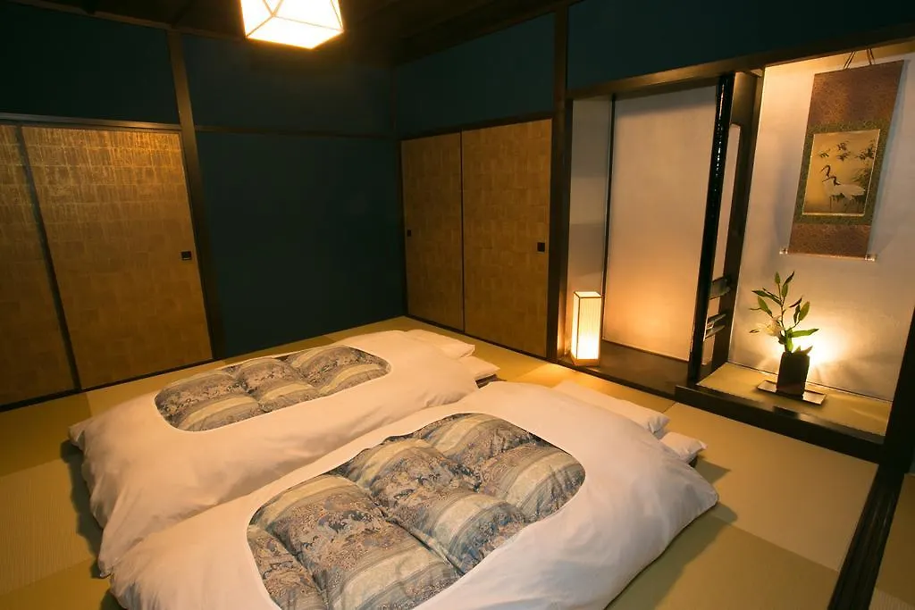 Hosta Nijo Sen Holiday home Kyoto Japan